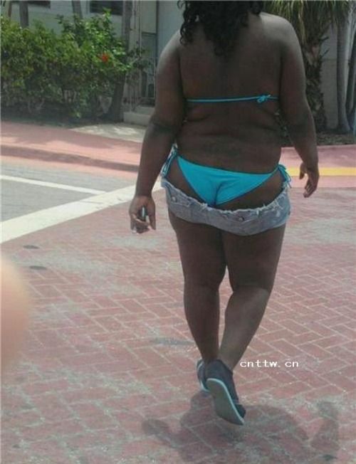 Illustration de l'article : Voilà Ce Qui Se Passe Quand On Sort Sans Se Regarder Dans Le Miroir... (12 Photos)