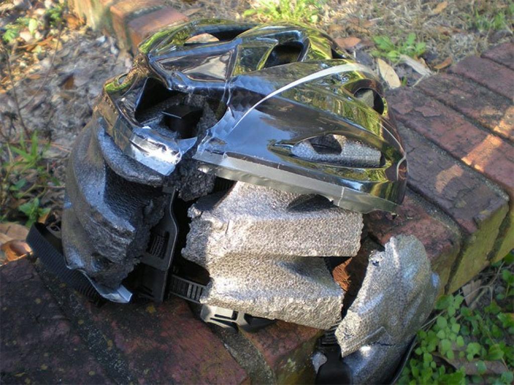 Illustration de l'article : Avec Ces 26 Photos, On Comprend Pourquoi Il Faut Toujours Porter Un Casque!