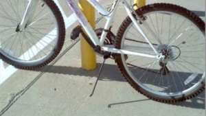 Illustration : "Trouvez l'erreur: Le vélo!"