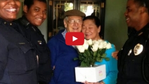 Illustration : "Malgré la maladie d'Alzheimer, il n'oublie pas d'offrir des fleurs à sa femme"