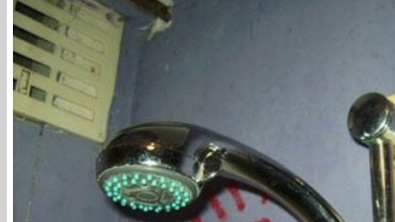 Illustration : Trouvez l'erreur: La Douche!