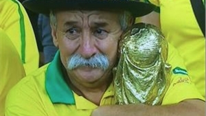 Illustration : "Tout le net s'émeut face au geste de ce monsieur après la défaite du Brésil! "