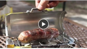 Illustration : "Astuce Incroyable: Comment créer un mini barbecue avec une simple canette de bière! "