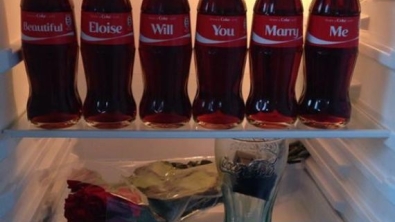 Illustration : "Une demande en mariage coca-colesque"