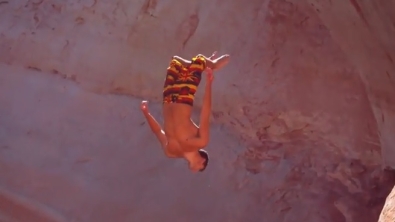 Illustration : Une glissade suivie d'un plongeon de 15 mètres, ça vous dirait?