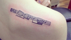 Illustration : "15 mordus de musique qui se sont fait tatouer leur passion"