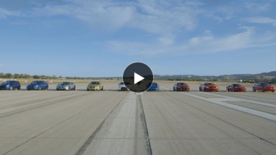 Illustration : 10 bolides s'affrontent lors de la 4ème édition de The World’s Greatest Drag Race