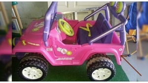 Illustration : "Pour son fils, un papa a transformé ce Jeep Barbie. Le résultat est excellent!"