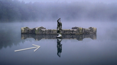 Illustration : Gardée par Neptune, cette impressionnante salle de bal construite en 1800 est dissimulée au fond d'un lac!