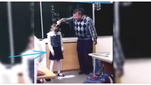 Illustration : "Un enseignant HUMILIE et SECOUE une fillette devant toute la classe, ce qu'elle a fait est PARFAIT!"