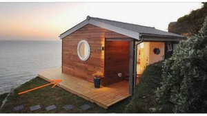 Illustration : "Cette incroyable petite maison est petite de l'extérieur mais immense de l'intérieur! Impressionnant!"