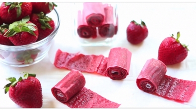 Illustration : "Une recette facile pour réaliser des rouleaux aux fruits maison. Vous allez adorer !"