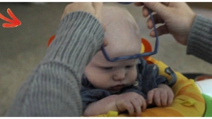 Illustration : "Atteint d'une maladie rare, regardez la réaction de ce bébé qui voit sa maman pour la première fois ! C'est ADORABLE !"