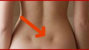 Image illustrant l'article Vous avez des fossettes de ce genre dans le bas du dos ? Voici ce que ça veut dire, c'est étonnant...