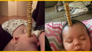 Illustration : "Les papas ont un nouveau challenge sur internet: Empiler le plus de Cheerios possible sur leurs enfants endormis !"