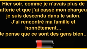 Illustration : "On a tous/toutes un(e) pote beaucoup trop accro à son smartphone. Et au final, on vit souvent pas mal de ces 12 situations insupportables !    "