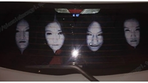 Image illustrant l'article En Chine, ils ont la solution contre les conducteurs qui vous vous éblouissent en vous collant de nuit. 12 autocollants photosensibles!