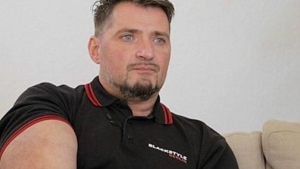 Image illustrant l'article L'appareil de cet homme est tellement gros qu'il ne pourra jamais avoir de relations sexuelles.