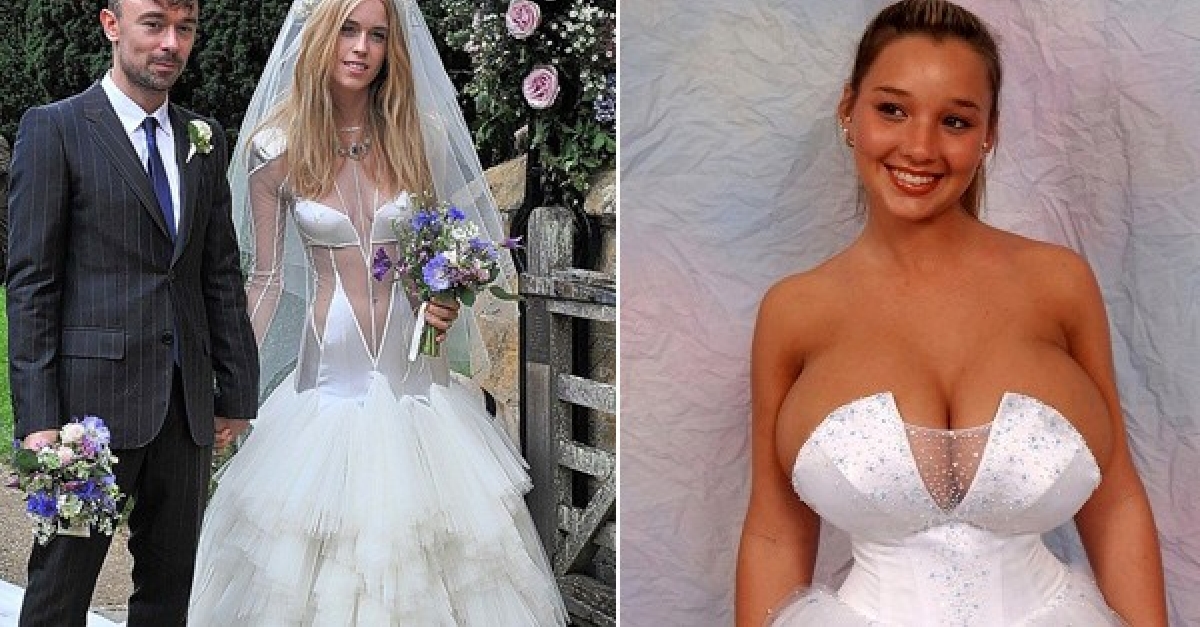 Robe de mariée ridicule online