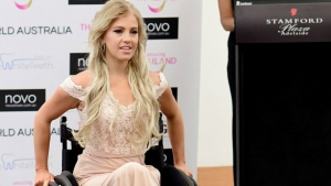 Image illustrant l'article "Il ne me définit pas, je peux encore être forte, féminine et belle." Voici la première candidate en fauteuil roulant dans un concours Miss Monde !