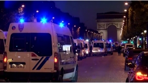Illustration : "Un policier décède alors qu'un autre est grièvement blessé lors d'une fusillade aux Champs-Elysées! "