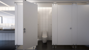 Illustration : "L'étrange mystère derrière la conception des portes de toilettes publiques enfin dévoilé "