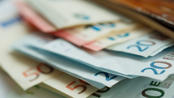 Illustration : Dépôts d'argent liquide : voici à partir de quel montant vous devez justifier votre opération